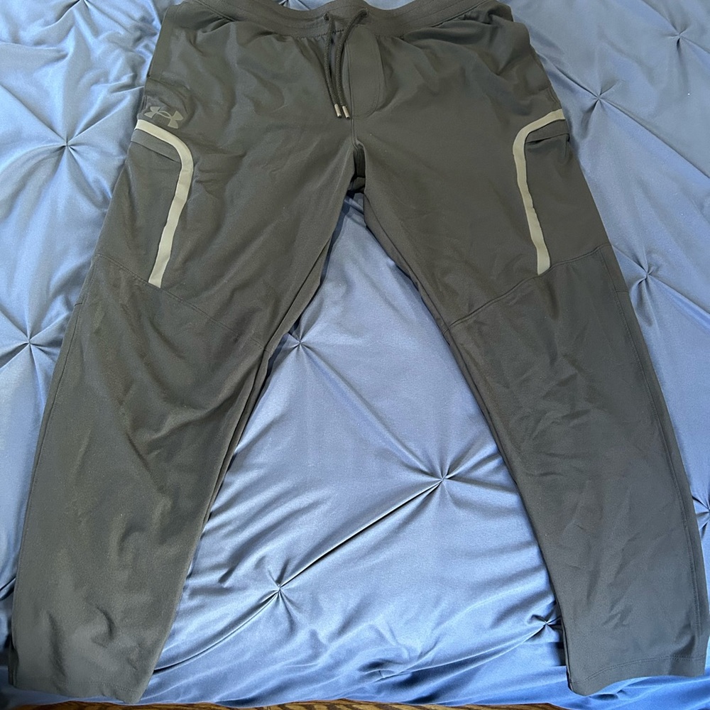 Under Armour UA Sportstyle Elite Cargo Pants Black - Picture 3 of 6